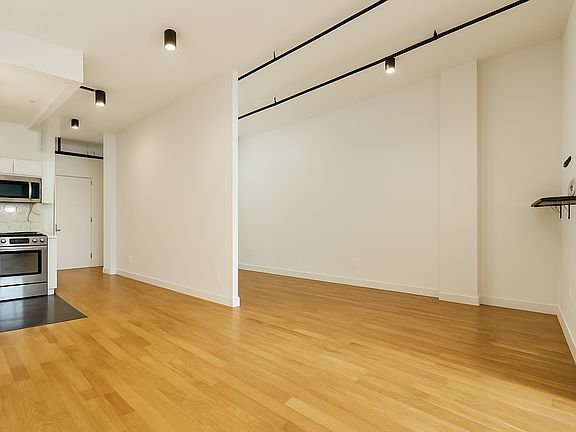 4th image of 255 McKibben St APT 304