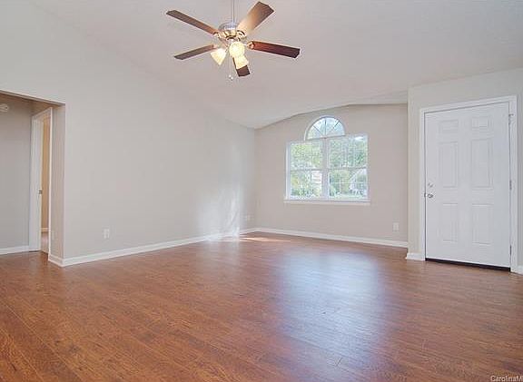 4th image of 154 Mills Forest Ln