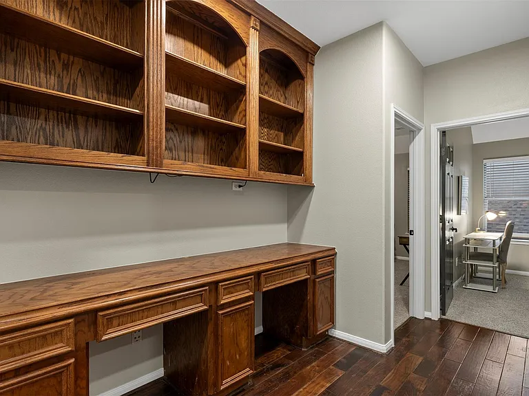 13923 Prospect Point Dr — Photo 33