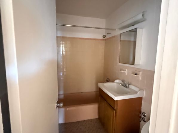 2875 Bainbridge Ave #1