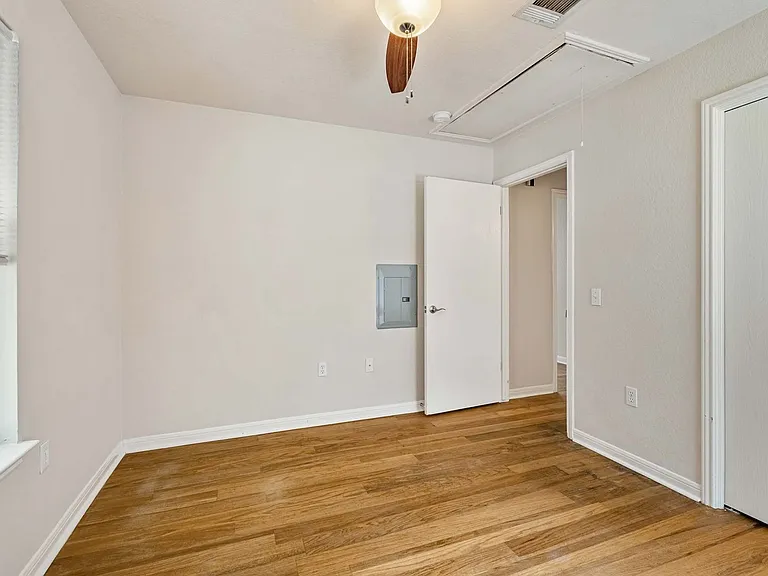 1502 Garden St — Photo 5