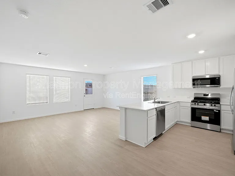 25585 Rose Creek Dr — Photo 11