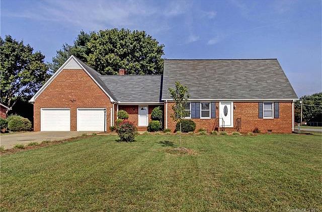 1st image of 143 Dellinger Dr