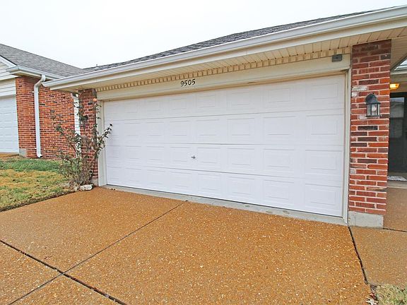 3rd image of 9505 Mackenzie Circle Dr