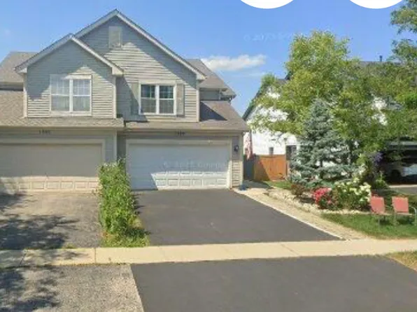 1304 Derby Ln, Mundelein, IL 60060