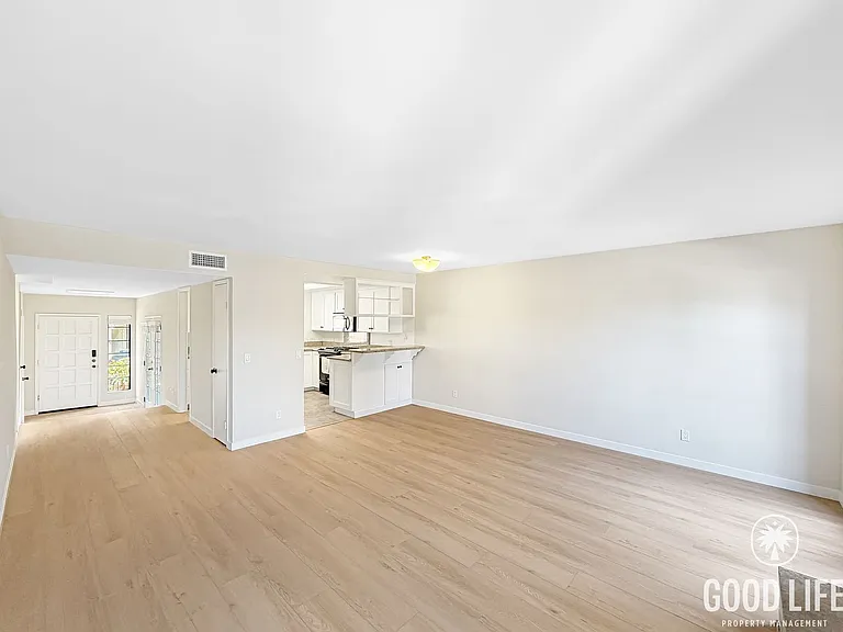 4292 Kendall St — Photo 4