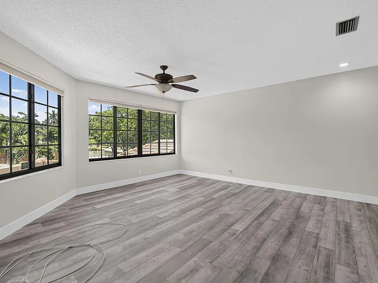 11908 Glenmore Dr #2-3 — Photo 24
