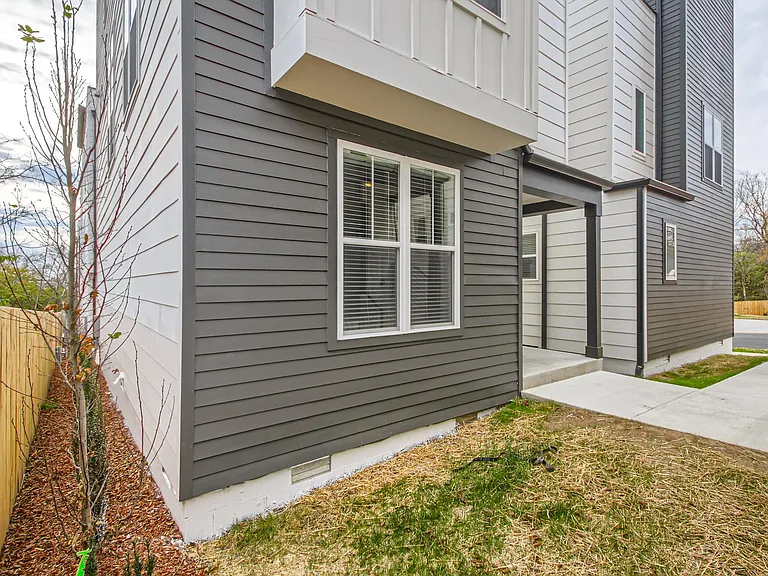 411 Serenity Ln — Photo 28