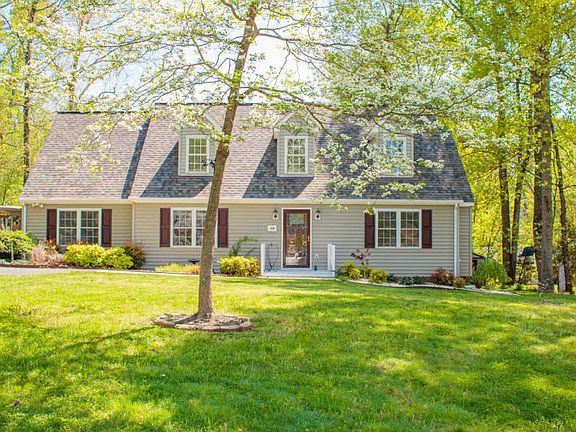 2nd image of 108 Chelsey Ct