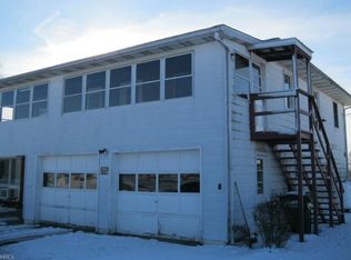 1073 Rix Mills Rd, New Concord, OH 43762