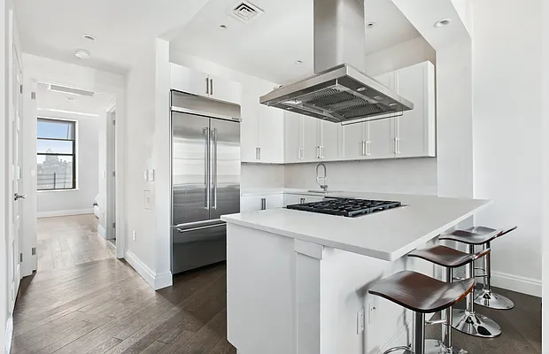 Rented by Compass | media 25