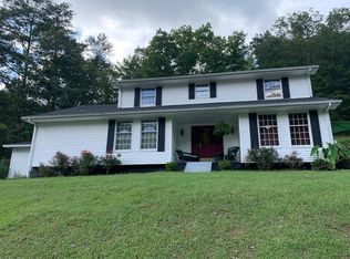 42 Left Fork Of Grassy Br, Raccoon, KY 41557