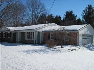 3225 Northview Dr, Kalamazoo, MI 49004