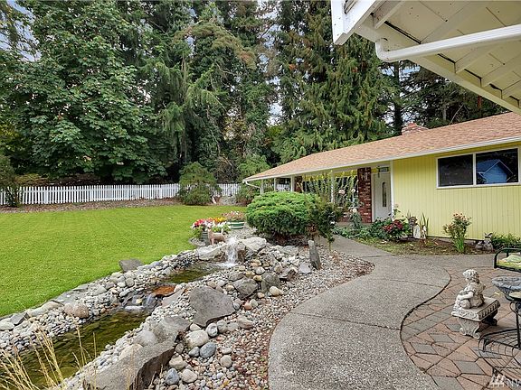 4th image of 15014 21st Avenue Ct E