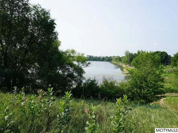 2104 N 24th St, Clear Lake, IA 50428