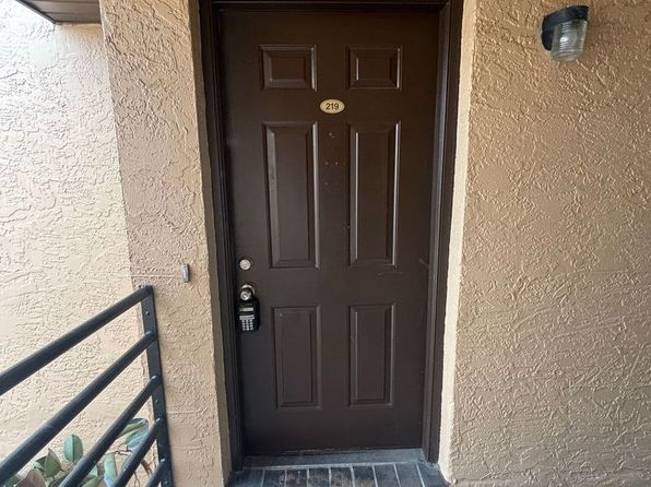 5232 Via Hacienda Cir APT 219