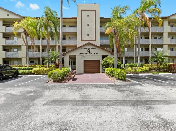 1400 SW 131st Way APT 202Q, Pembroke Pines, FL 33027