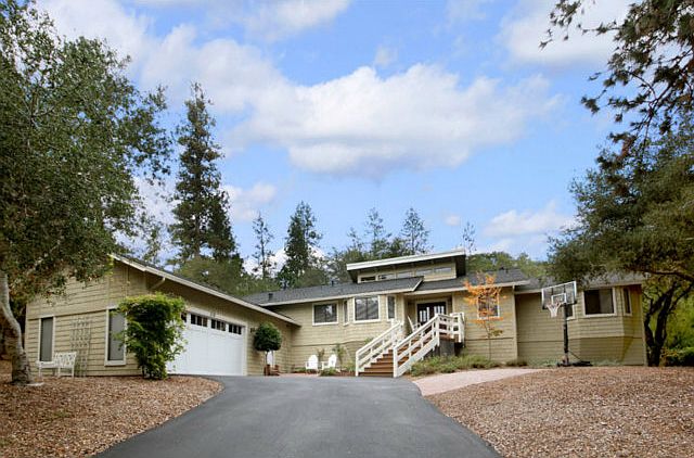 1st image of 219 Hidden Glen Dr
