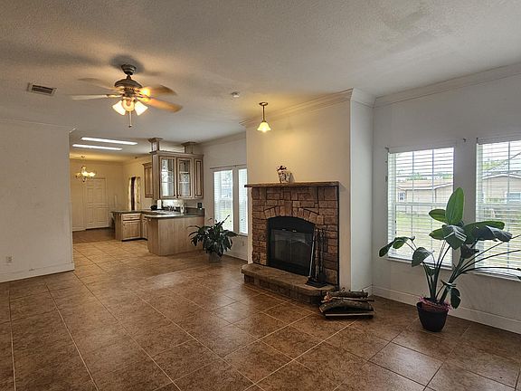 5th image of 1613 Fountain Ave