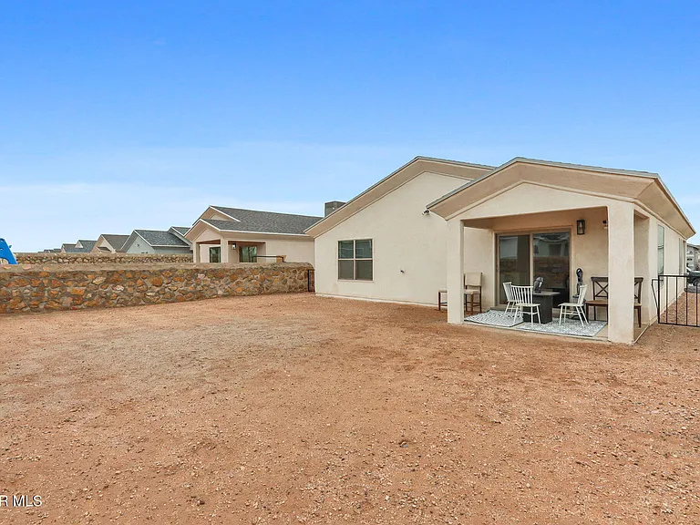 15252 Apex Ct — Photo 35