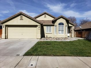 724 Coastal Ct, Los Banos, CA 93635