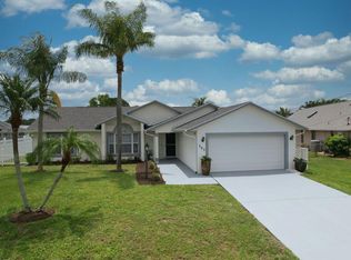 395 SE Cork Rd, Port Saint Lucie, FL 34984