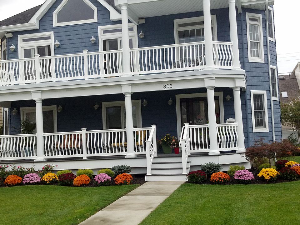 2nd image of 305 23rd St
