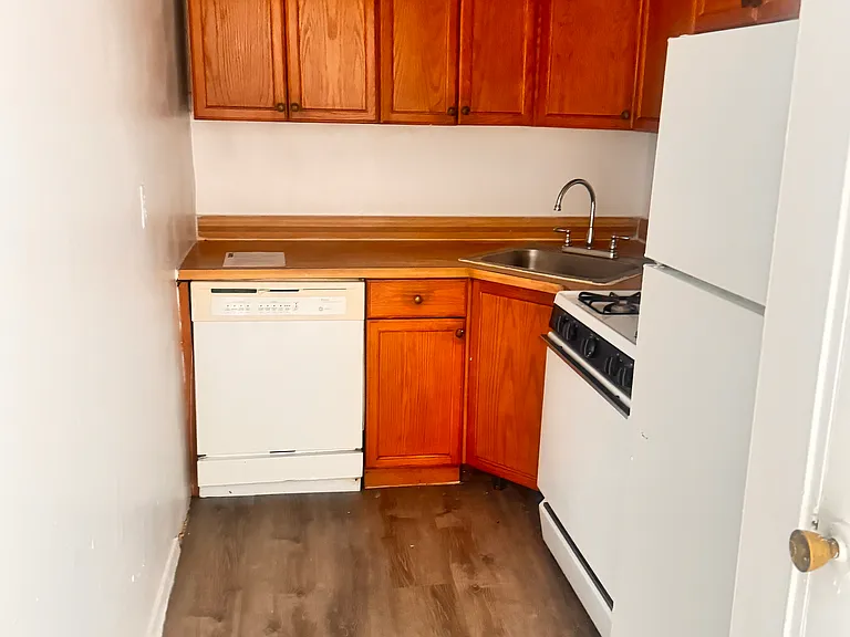 13981 35th Ave #6D — Photo 7