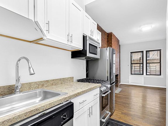 2nd image of 306 E 89th St APT 2A