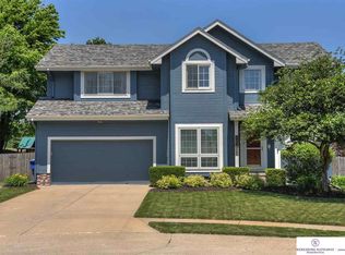 15008 G Cir, Omaha, NE 68137