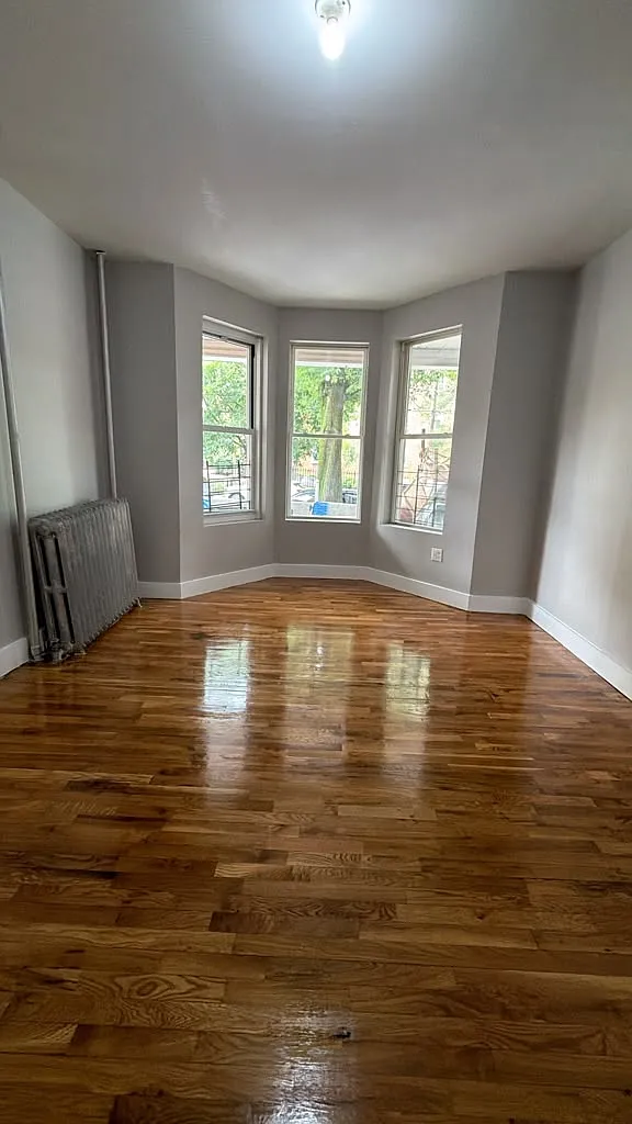 3 bed, $3,550 — Photo 2