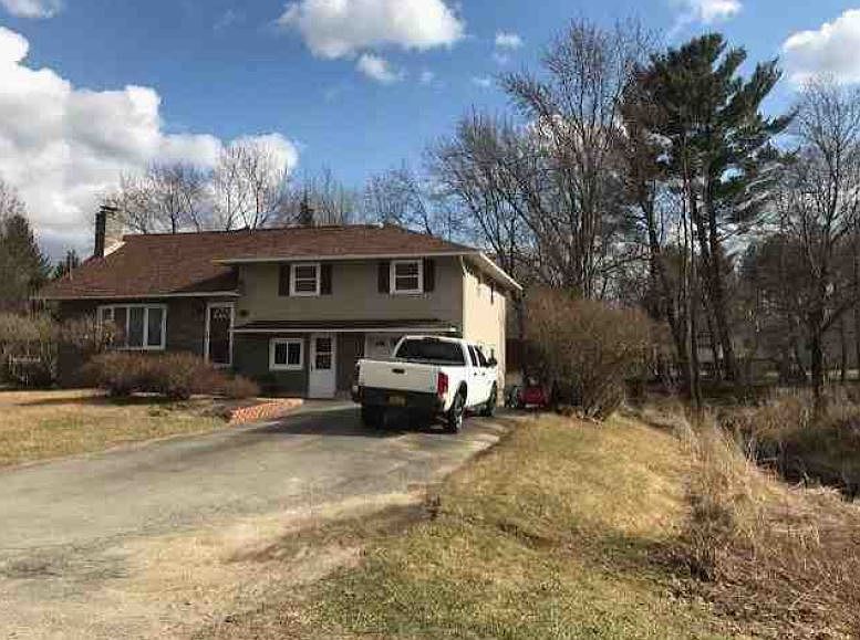 2nd image of 37 Beechwood Dr