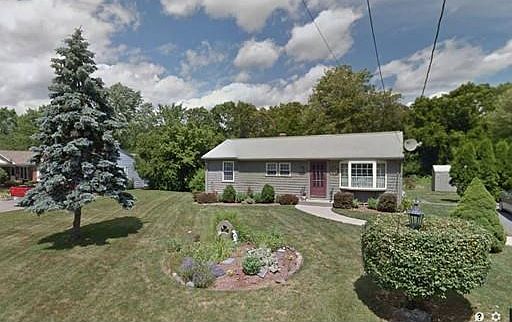 55 Sun Valley Dr, Cumberland, RI 02864 | Zillow