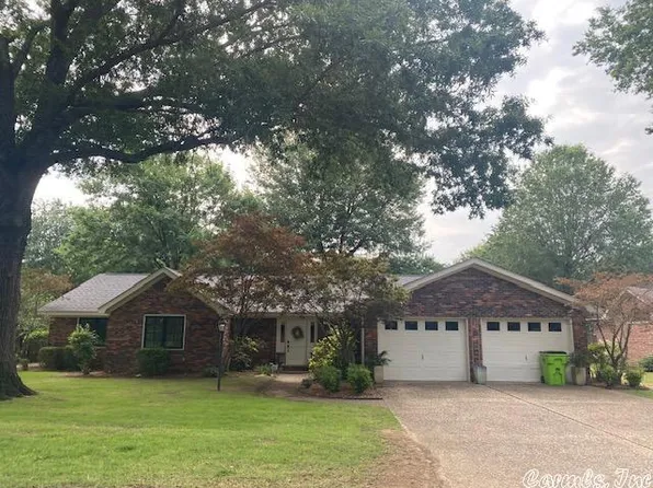9 Privett Park Dr, Lonoke, AR 72086