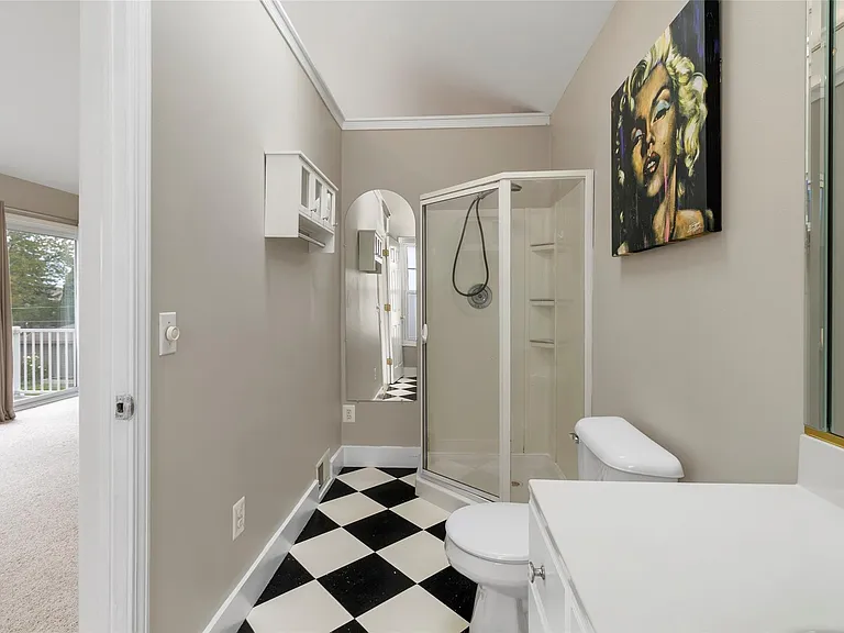 33316 Jefferson Ave — Photo 32