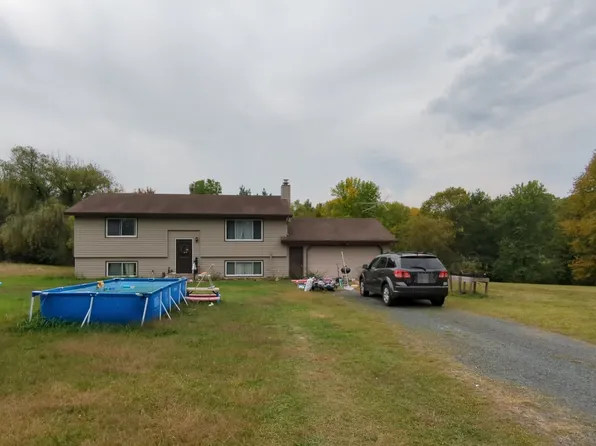 14325 390th St, North Branch, MN 55056