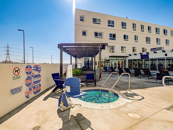 4th image of 300 S Santa Fe Ave #1-418