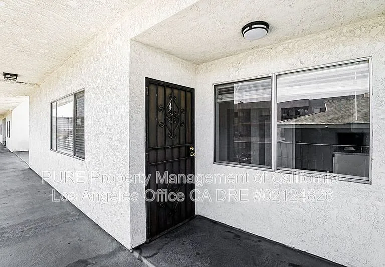 13707 Yukon Ave #4 — Photo 2