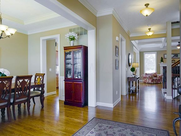 4th image of 2442 McCumber Ln