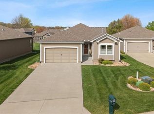 2901 NE Sonora Valley Dr, Blue Springs, MO 64014