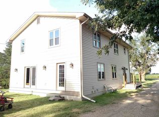 6303 S Broadacres Rd, Hutchinson, KS 67501