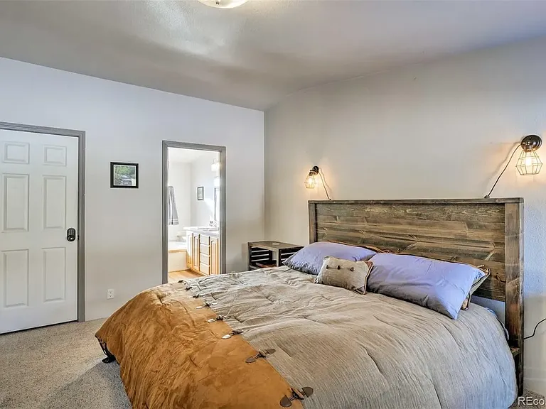 443 Vine Rd — Photo 15