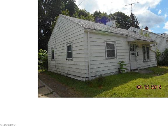 2nd image of 983 Nome Ave