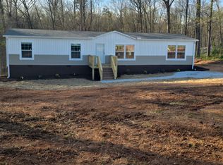 354 Green Meadows Dr, Hartwell, GA 30643