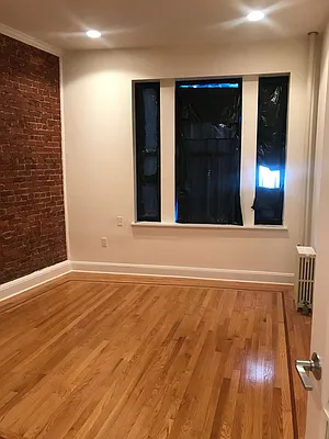 Rented by PMG Real Estate  | media 34