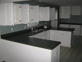 2nd image of 1304 Oaklawn Dr