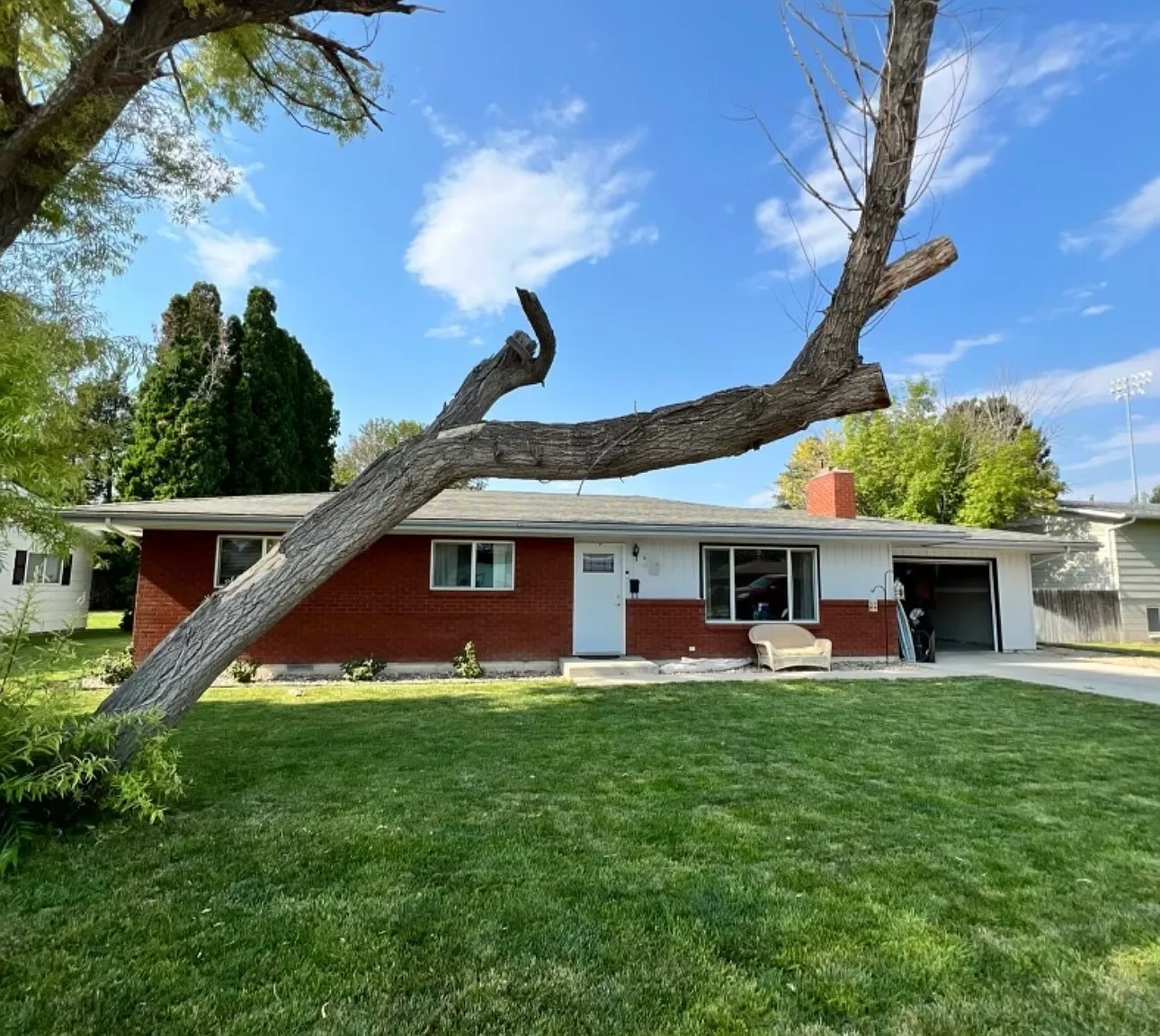 3 bed, 1288 sqft, $2,100 — Photo 1