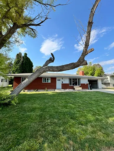 412 W Colorado Ave Photo 1
