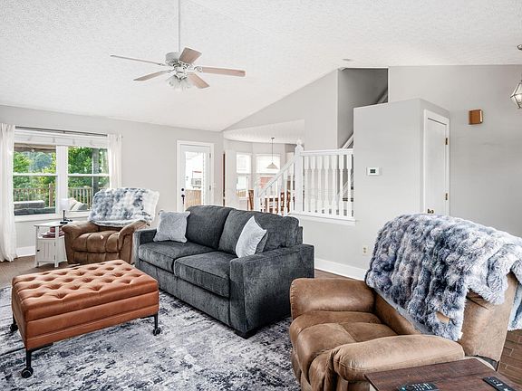 3rd image of 4281 Nafzger Dr