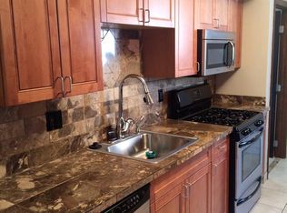 2178 Lee Rd, Cleveland, OH 44118